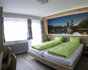 Hotel Posta - Poschiavo - Bedroom