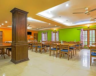 Itsy By Treebo - Classio Inn - Chinnakanal - Restaurant