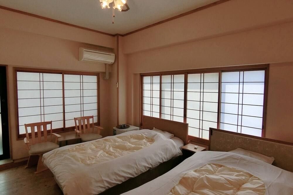 Minshuku Inn Shirahama Ekinoyado