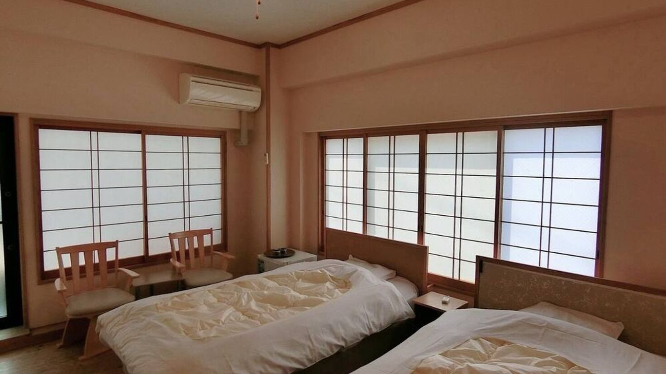 Minshuku Inn Shirahama Ekinoyado