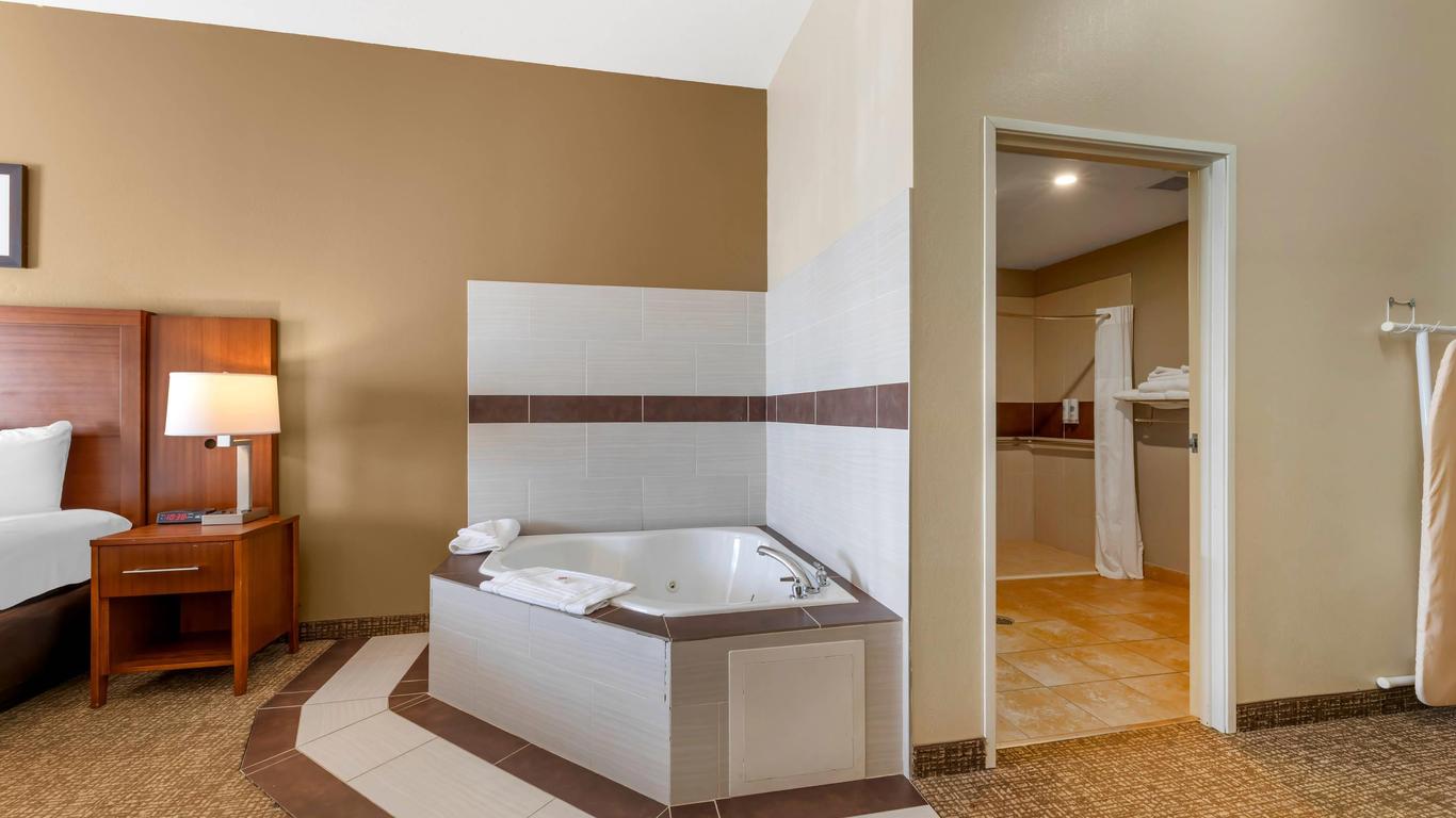 Comfort Inn and Suites Porter near Indiana Dunes