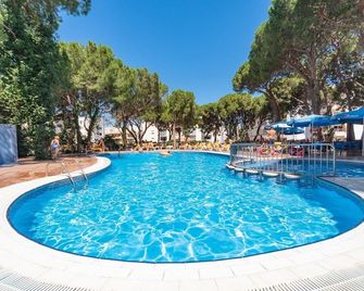 Rentalmar Blue Beach Apartments - Salou - Basen