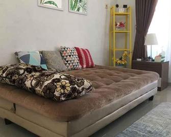 Villa Poermira 2 Batu - Two Bedroom - Batu - Sypialnia