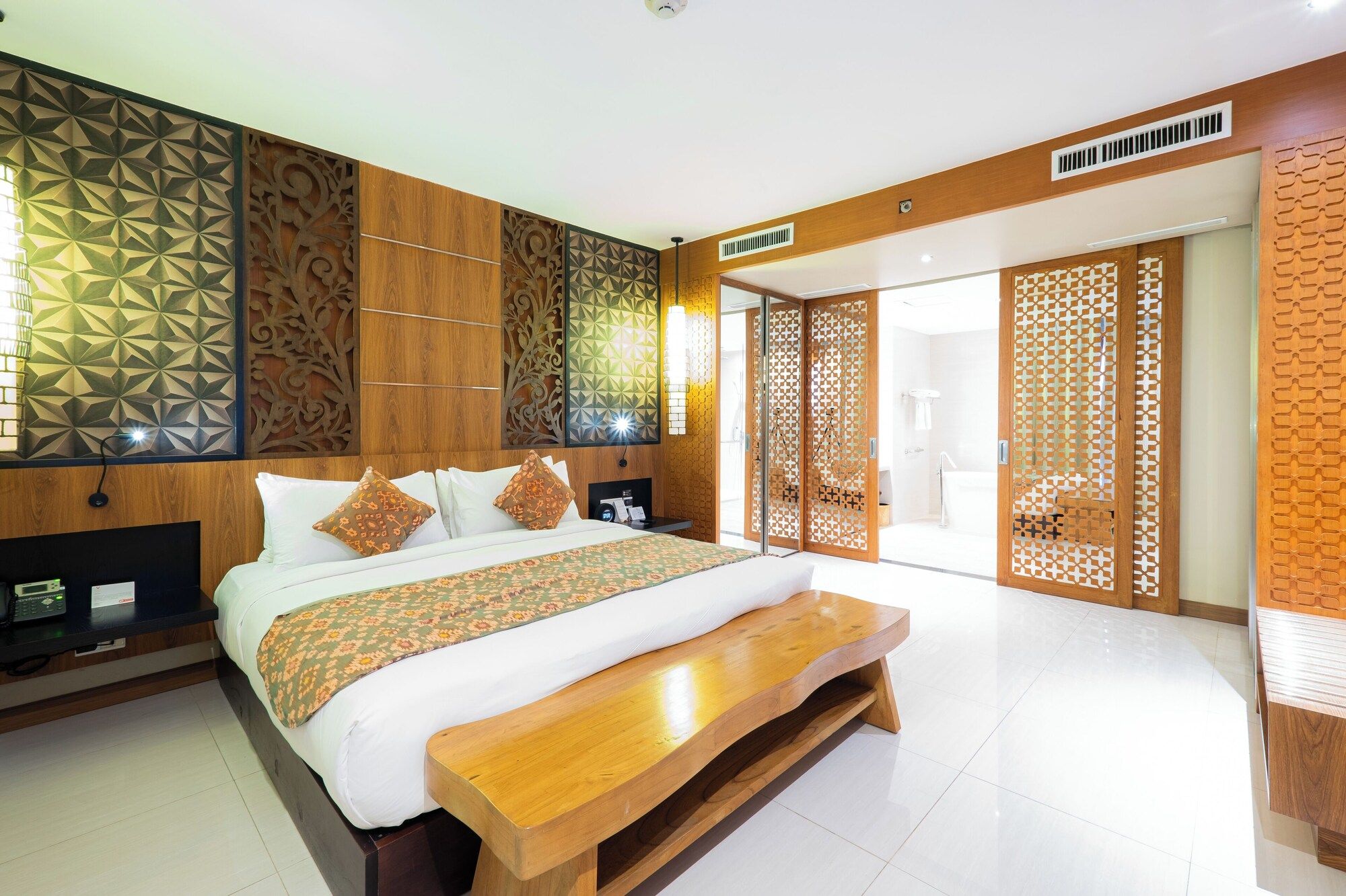 Vouk Hotel And Suites Nusa Dua Bali - South Kuta - סלון