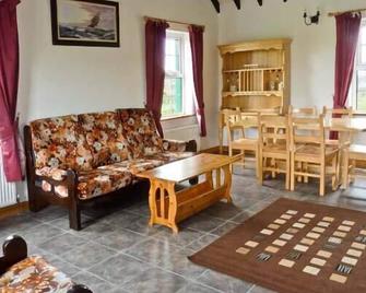 Lully More Cottage, Pet Friendly In Cruit Island, County Donegal - Kincaslough - Sala de estar