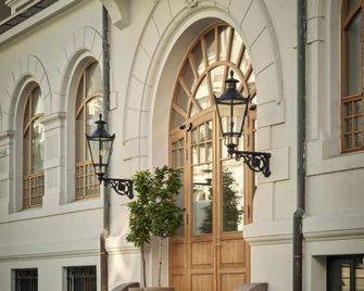 Hotel 1904 - Олесунн - Будівля