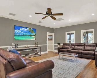 Luxury and location in the Heartland - Wauchula - Sala de estar