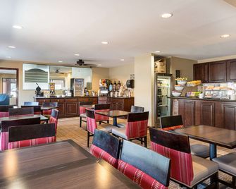 Quality Inn Parkersburg North-Vienna - Parkersburg - Restaurante