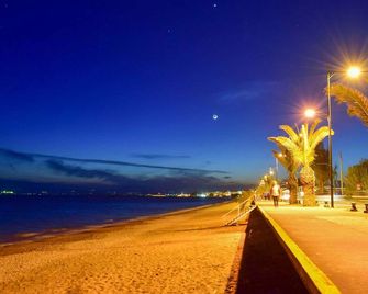 Uncover Kalamata s Hidden Gem - Cosy City Nest - Kalamata - Plage