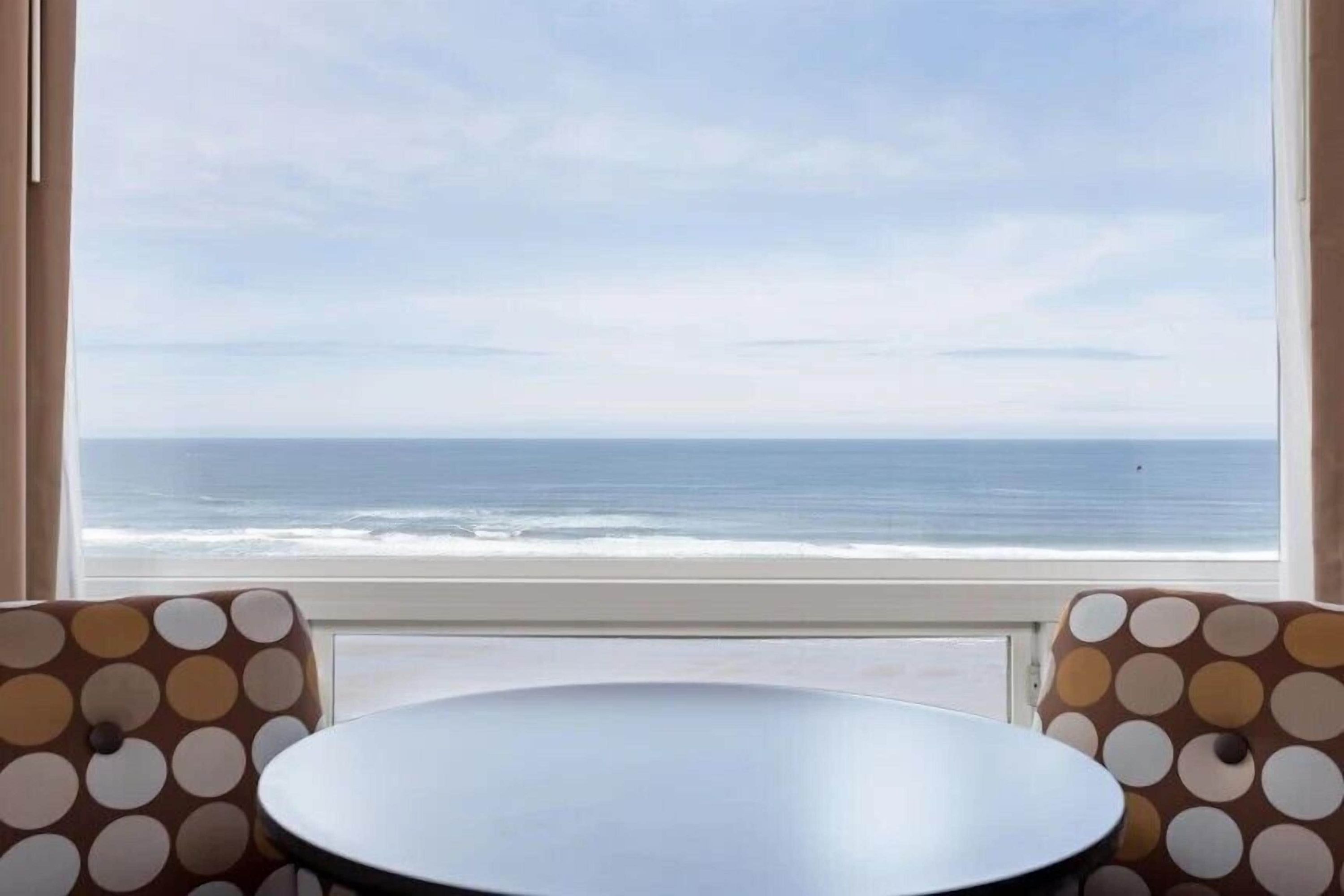 Seagrass Oceanfront Inn - ניופורט - נוחות החדר