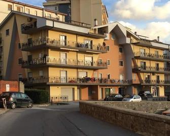 Il Tulipano - Rogliano - Building