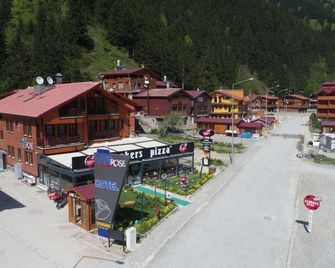 Hayat Rose Otel - Uzungöl - Building