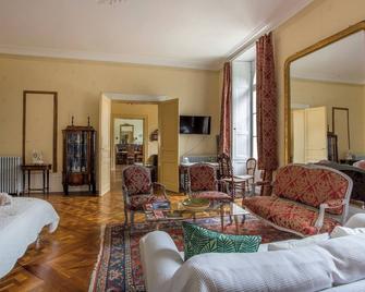 Country House 'La Maison De Maître' with Private Pool, Private Terrace and Wi-Fi - Fontenay-le-Comte