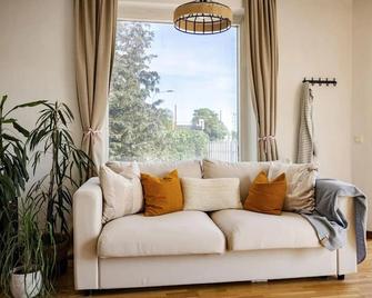 CosyPlace; close to beach, nature, train, grocery - Köpingebro - Sala de estar