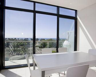 Whitewater Apartment 208 - Torquay - Eetruimte