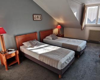 Logis Hotel Le Cerf - Briare - Slaapkamer