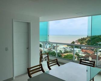 Apartamento Aconchegante Com Vista Para o Mar - Iriri