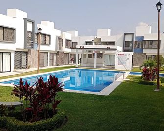 Casa Alcatraz con Alberca, Cuernavaca Morelos - Tezoyuca - Alberca