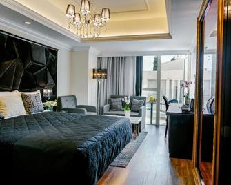 Qbic City Hotel - Larnaca - Bedroom