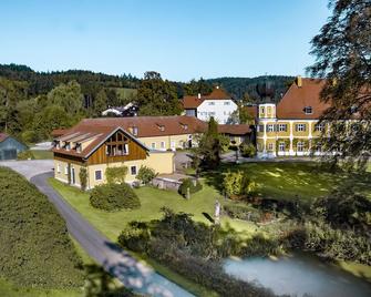 Fewo Schloß Ramspau - Tenne (5-Star Dtv) - Regenstauf - Gebäude