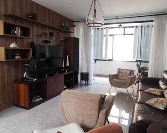 3 Quartos na Savassi, Próximo à Skema - Belo Horizonte - Salon