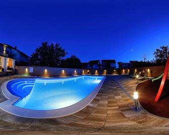 Villa Biser Dunava - Vukovar - Pool