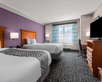 La Quinta Inn & Suites by Wyndham Jackson Airport/Pearl - Pearl - Ložnice