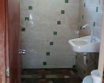 Fourth independent and private WIFI entrance - Santa Clara - Bathroom