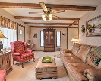 The Lakehouse Lovely Wappapello Country Home! - Wappapello - Sala de estar