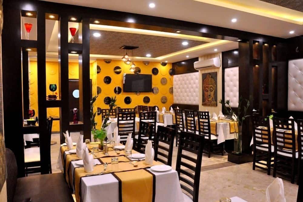 The Bellevue - Gwalior - Restaurant