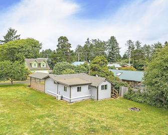 Crabbin Cabin - You Won't Be Crabby After Staying Here! - Westport - Building