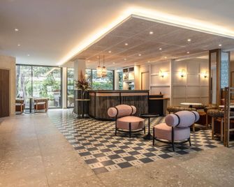 Hôtel Mercure Paris Boulogne Pont de Saint Cloud - Boulogne-Billancourt - Lobby