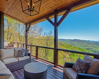 Owls Nest - Blowing Rock