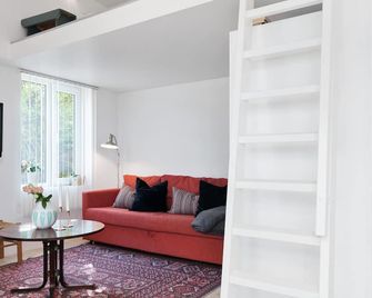 Private House & Bungalow by the sea - Trondheim - Living room