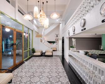 Kowtha Rivertel - Bangkok - Lobby