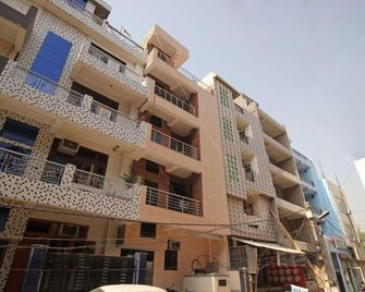 Hotel O Rn 32 - Noida - Edificio