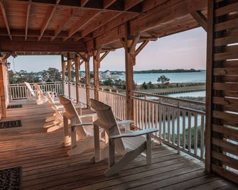 The Burrus House Inn Waterfront Suites - Manteo - Balkon
