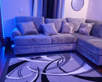 4 rooms for rent - Louisville