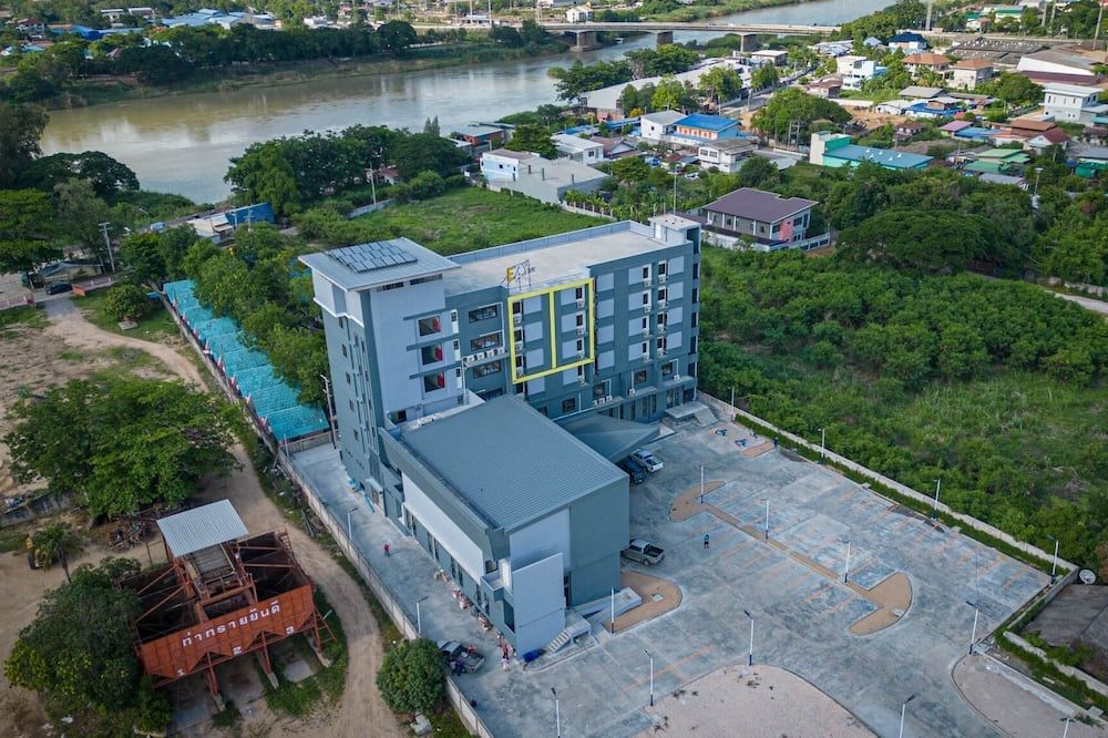 Ezyinn - Nakhon Sawan - Building