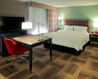 Hampton Inn and Suites Moore - Moore - Schlafzimmer