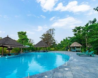 Mayur The Karma - Seoni - Pool