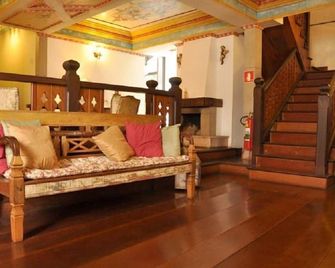 Pousada Laços de Minas - אורו פרטו - לובי