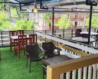 White Pearl Homestay - Port Blair - Balkon