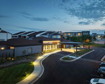 Courtyard by Marriott St. Louis Westport Plaza - San Luis - Edificio