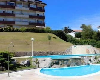 Suances con garaje privado, piscina , pie de playa - Suances - Piscina
