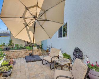 Couples Retreat in Lompoc! Studio w/ Lush Garden - Lompoc - Patio