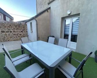 Gite comme chez soi Ducey les Chèris - Ducey-Les Chéris - Patio