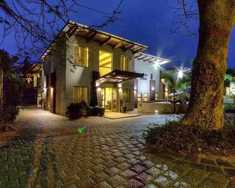 Forest Lodge - Saint Lucia - Building