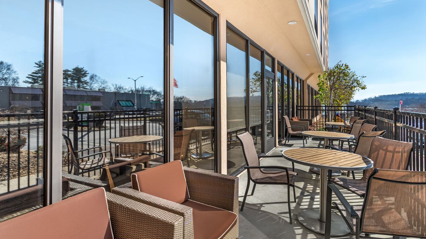 Holiday Inn Knoxville N - Merchant Drive By IHG
