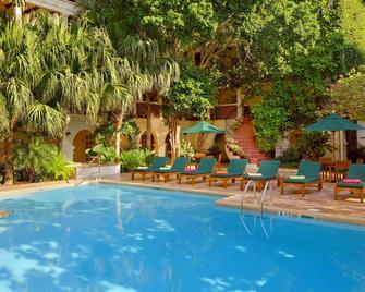La Posada Hotel - Laredo - Pool